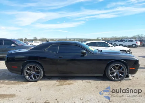 2017 Dodge Challenger Sxt Plus z USA, uszkodzony, nr VIN 2C3CDZAG7HH656516